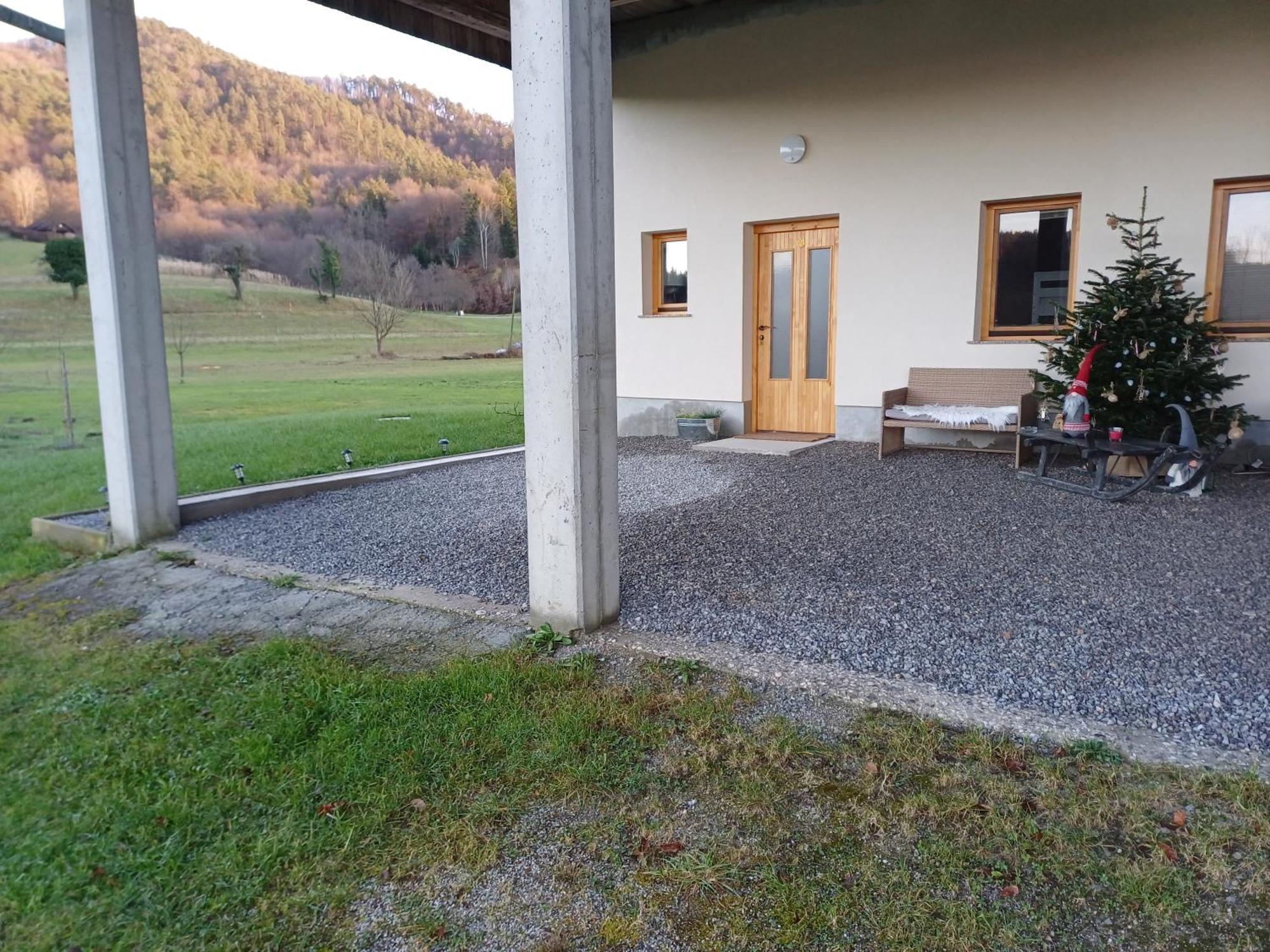 Appartamento Apartma Pod Pugledom Lubiana Esterno foto