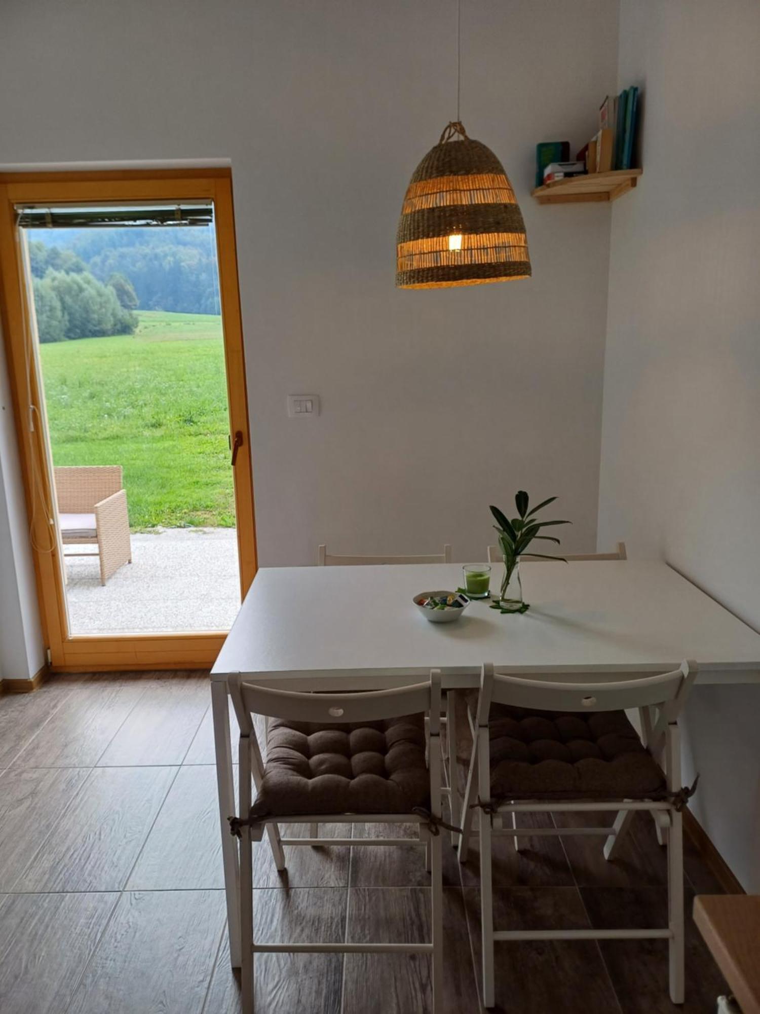 Appartamento Apartma Pod Pugledom Lubiana Esterno foto